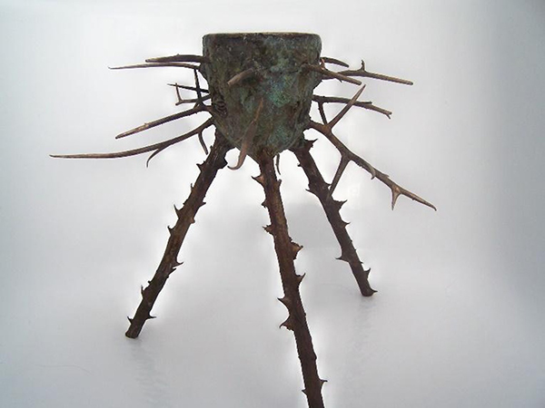 Alice Bordenkircher Tavani, SHE had nothing to offer but Darkness, 2013. Bronze vessel with thorny, branch-like supports.