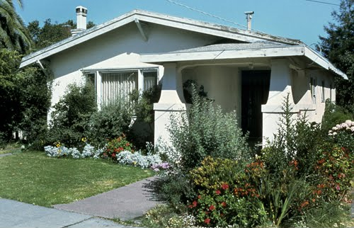 Unknown designer, Bungalow, Berkeley, California, 1920s. 