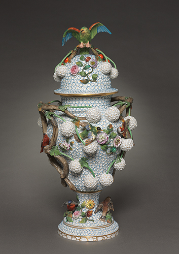 Imitator of Meissen Factory (Germany), Covered Vase, 1840–1899.
