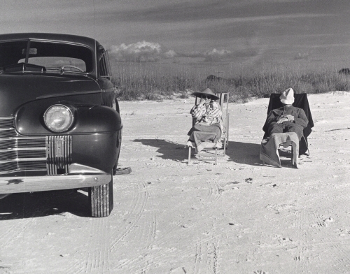 Marion Post Wolcott (1910–1990, United States), Winter Tourists, 1940. 