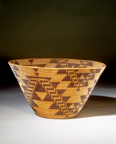 Mary Kea’a’ala Azbill (1864–1932, Maidu, California), Presentation Basket, as early as 1874 to as late as 1932, probably between 1900 and 1932. 