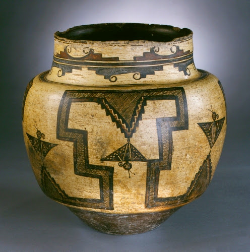Zuni Pueblo Culture, New Mexico, Water jar, 1820–1850. 