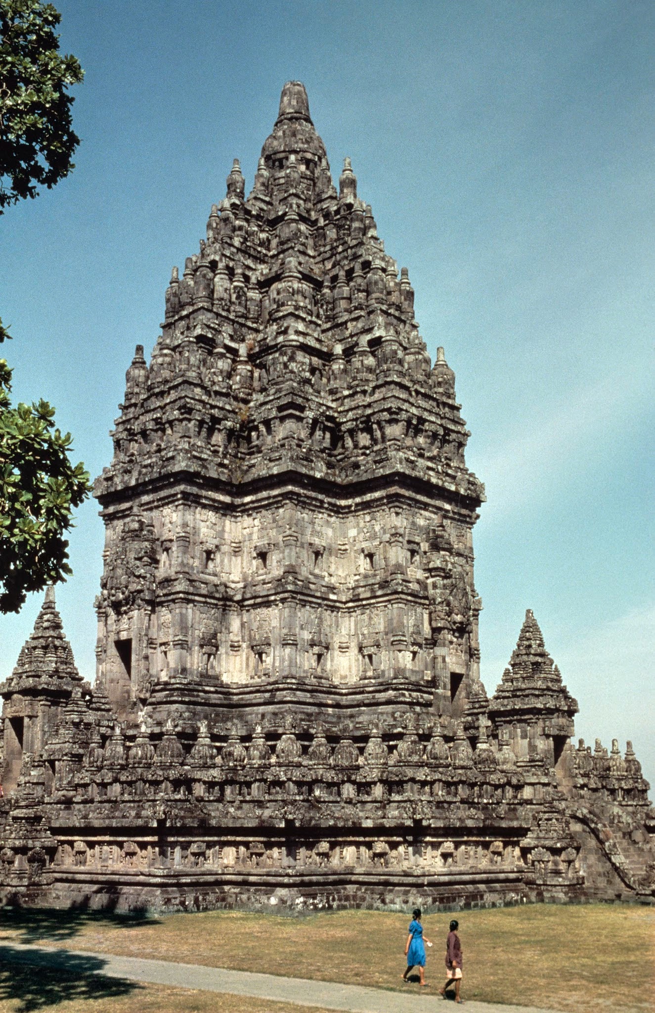 Java, Indonesia, Siva Temple, Loro Jonggrang, Prambanan, ca. 856–915 CE.