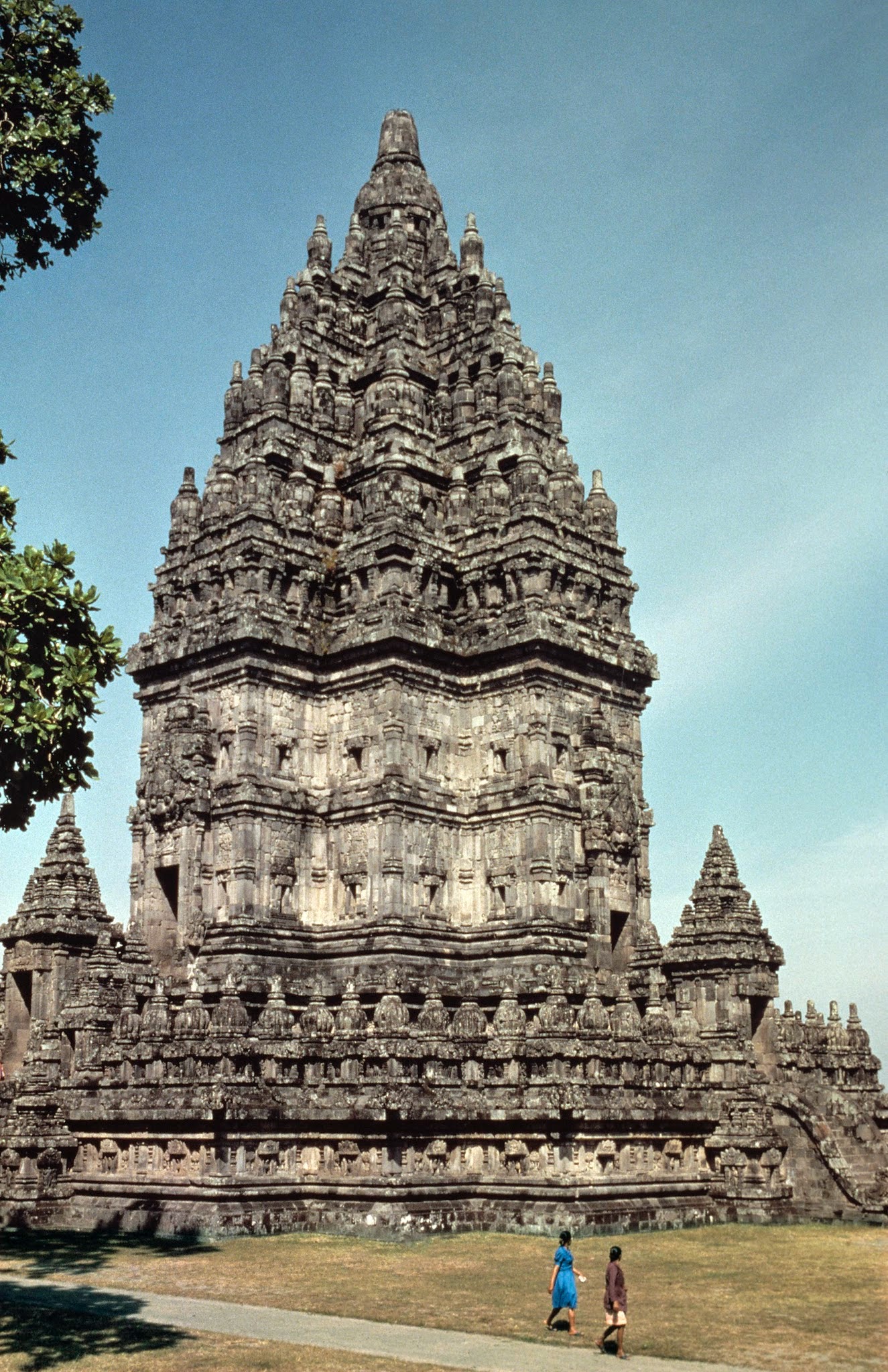 Java, Indonesia, Siva Temple, Loro Jonggrang, Prambanan, ca. 856–915 CE.