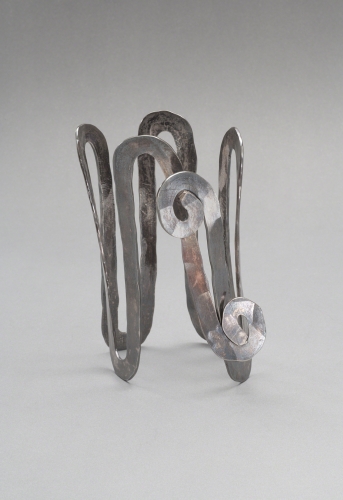 Alexander Calder, Bracelet, ca. 1940. 