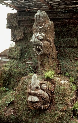 Bali, Indonesia, Pura Besakih (Mother Temple), gargoyle figures, 900s–1300s CE. 