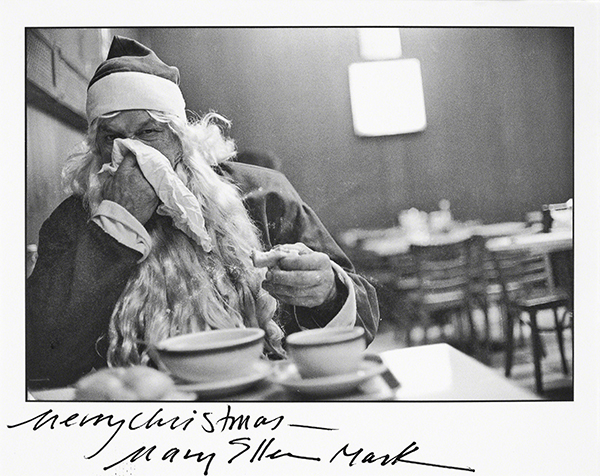 Mary Ellen Mark (1940–2015, US), Merry Christmas, 2004.