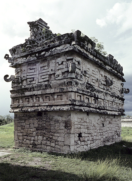Mexico, Small Temple, adjacent to the “Nunnery” (a palace), south and east sides, Chichén Itzá, 600s–700s CE. Image © Davis Art Images. (8S-11298)