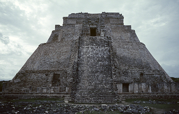 Maya, Pyramid of the Magician (Temple I), Uxmal, Mexico, ca. 569 CE, last addition 900–1000 CE. 