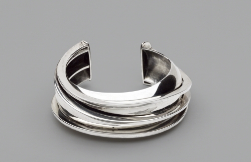  Richard Hoffman Reinhardt (1923–1998, United States), Bracelet, 1989. 