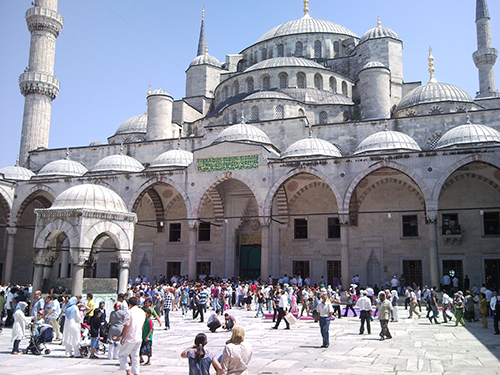  Sedefkar Mehmet Aga (ca. 1540–ca. 1623, Turkey), Mosque of Sultan Ahmet I (“Blue Mosque”), forecourt, Istanbul, 1609–1616. 