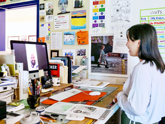 Advanced art student participating in a virtual critique with collage artist Jay Riggio.