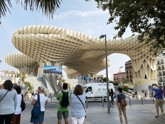 Structure titled Metropol Parisol designed by Juergen Mayer.