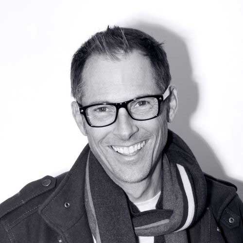 Episode 61: Student Curating & Engaging Them in Other Art Fields