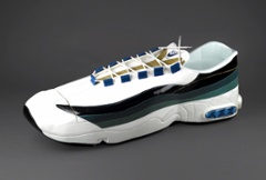 Artist Birthday: Paa Joe